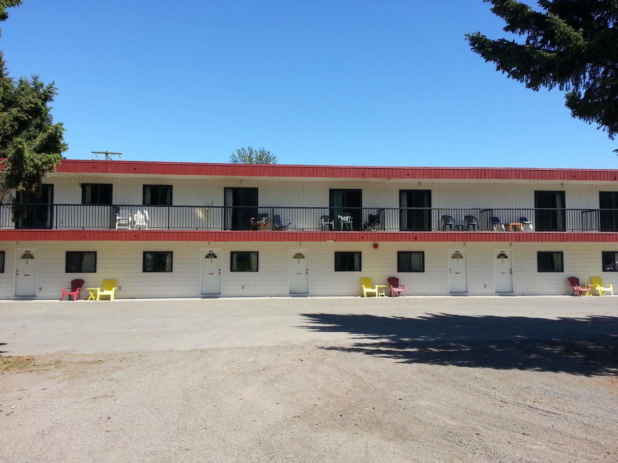 Mountain View Motel Smithers Exterior photo